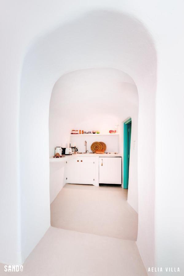 Sando Traditional Cave Villas With Jacuzzi And Sea View Vourvoúlos Екстериор снимка